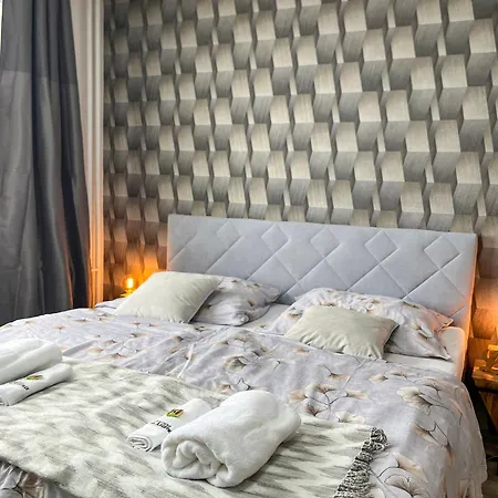 Luxusni Nmnm Aurum * Nove Mesto na Morave